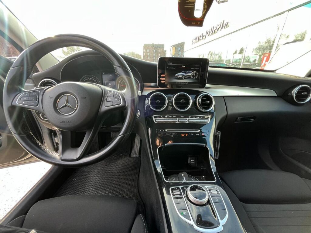 Mercedes-Benz C 2016 Harmaa