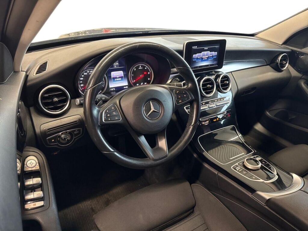 Mercedes-Benz C 2016 Harmaa