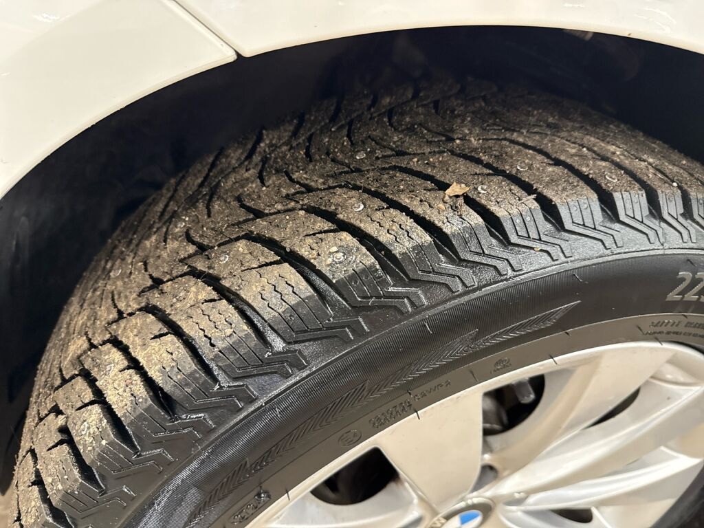 BMW 330 2016 Valkoinen