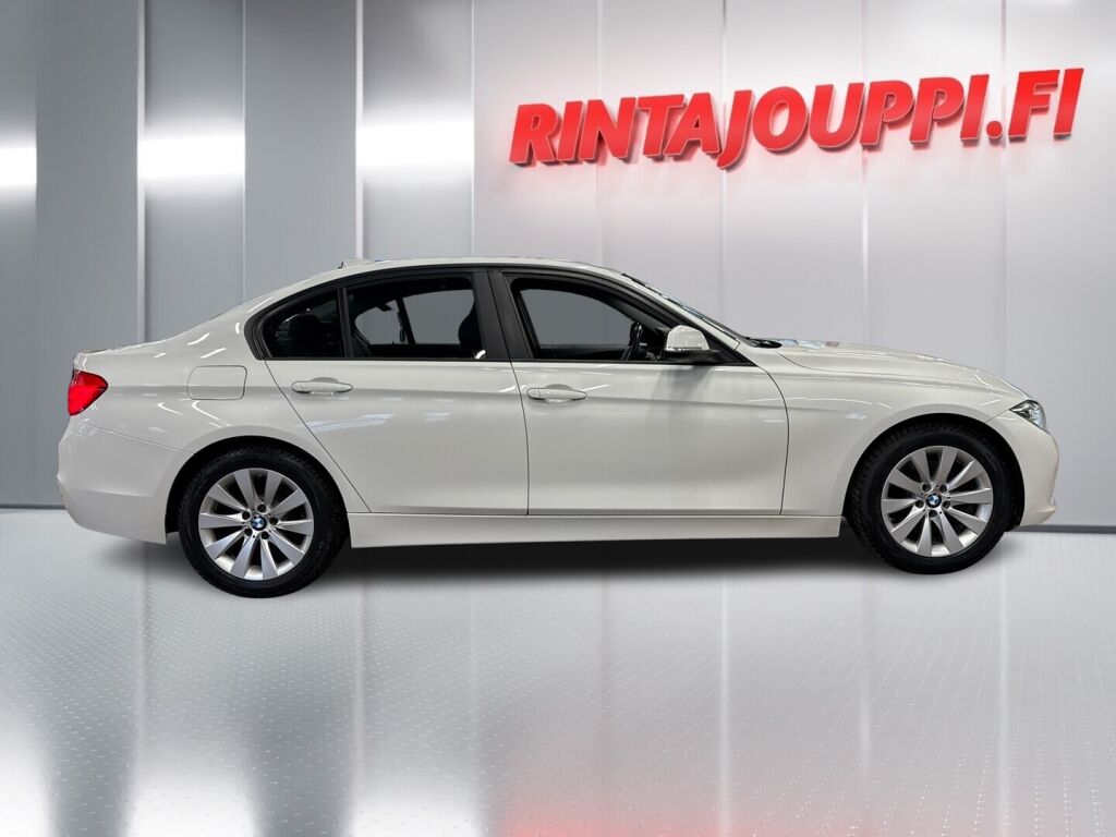 BMW 330 2016 Valkoinen