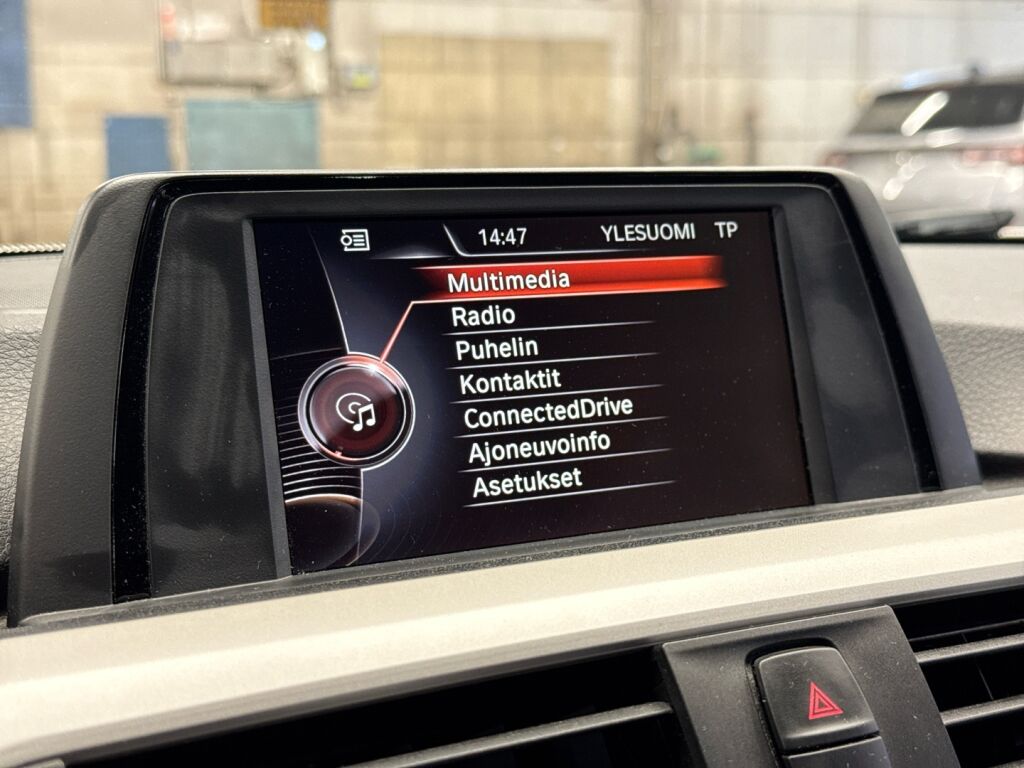 BMW 330 2016 Valkoinen