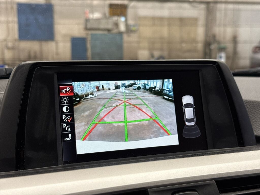 BMW 330 2016 Valkoinen