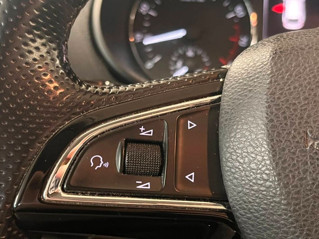 Skoda Octavia 2016 Punainen