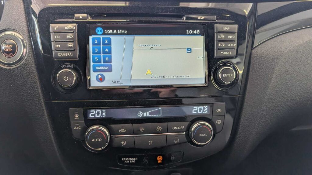 Nissan Qashqai 2016 Ruskea (beige)