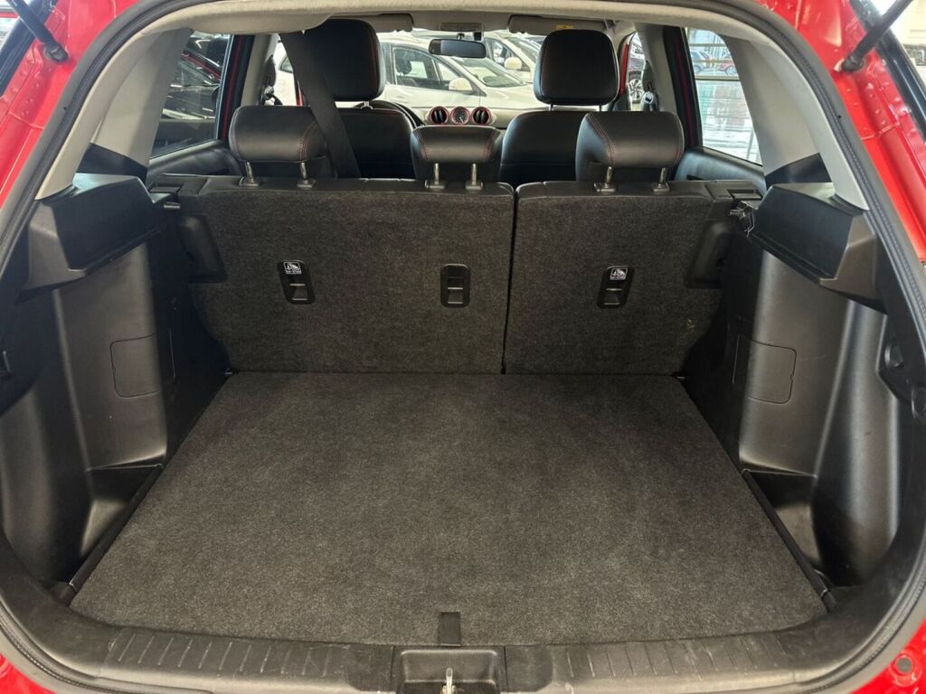 Suzuki Vitara 2016 Punainen