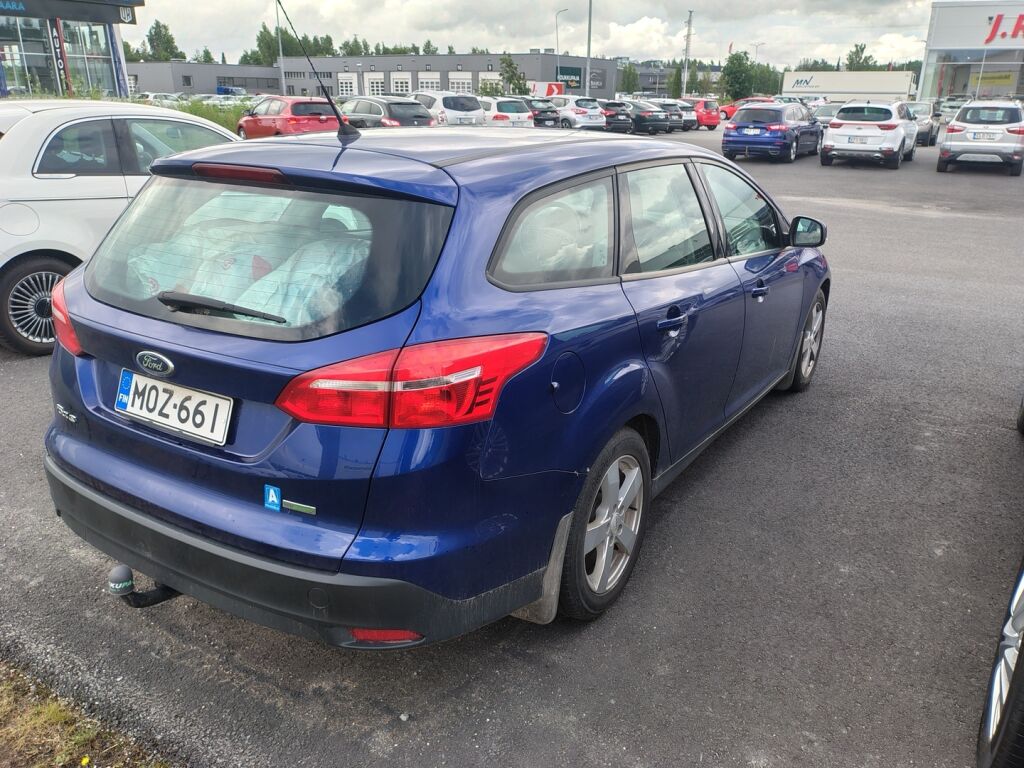 Ford Focus 2016 Sininen