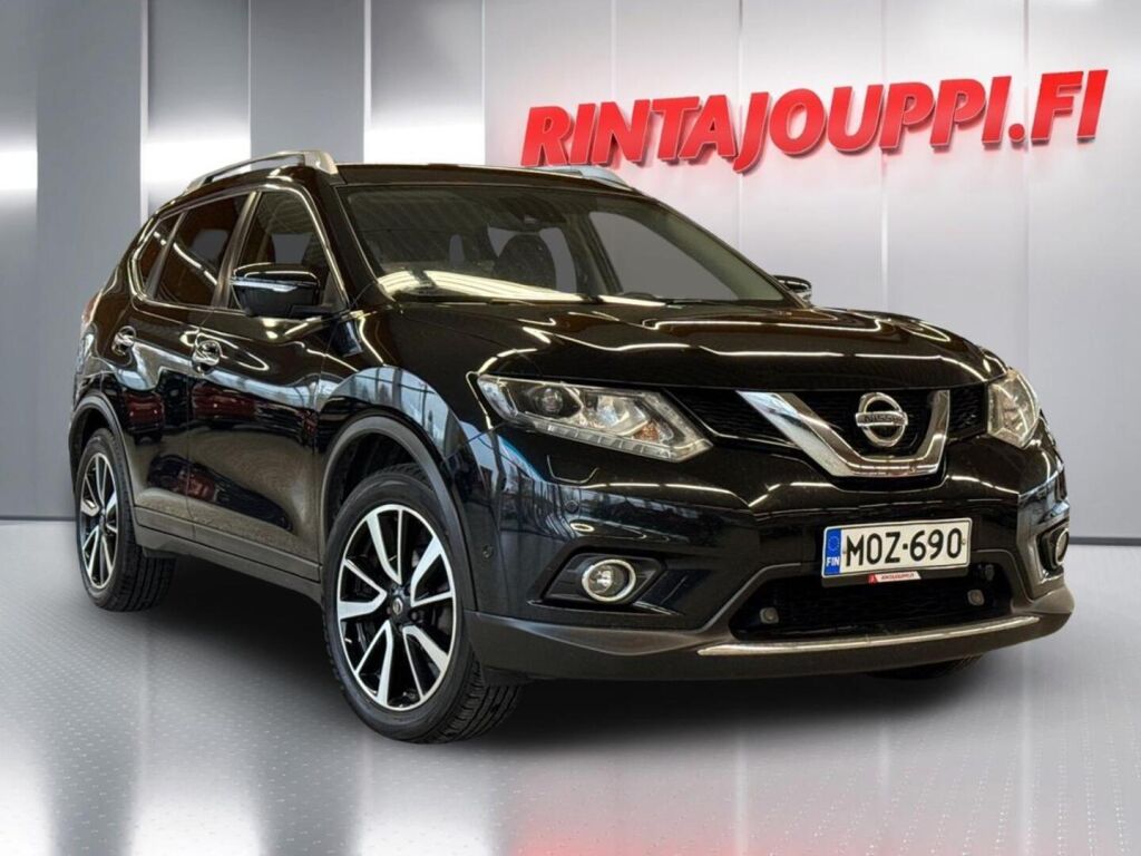Nissan X-Trail 2016 Musta