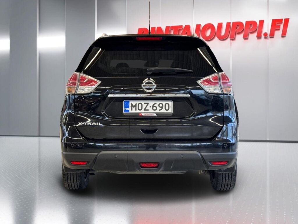 Nissan X-Trail 2016 Musta
