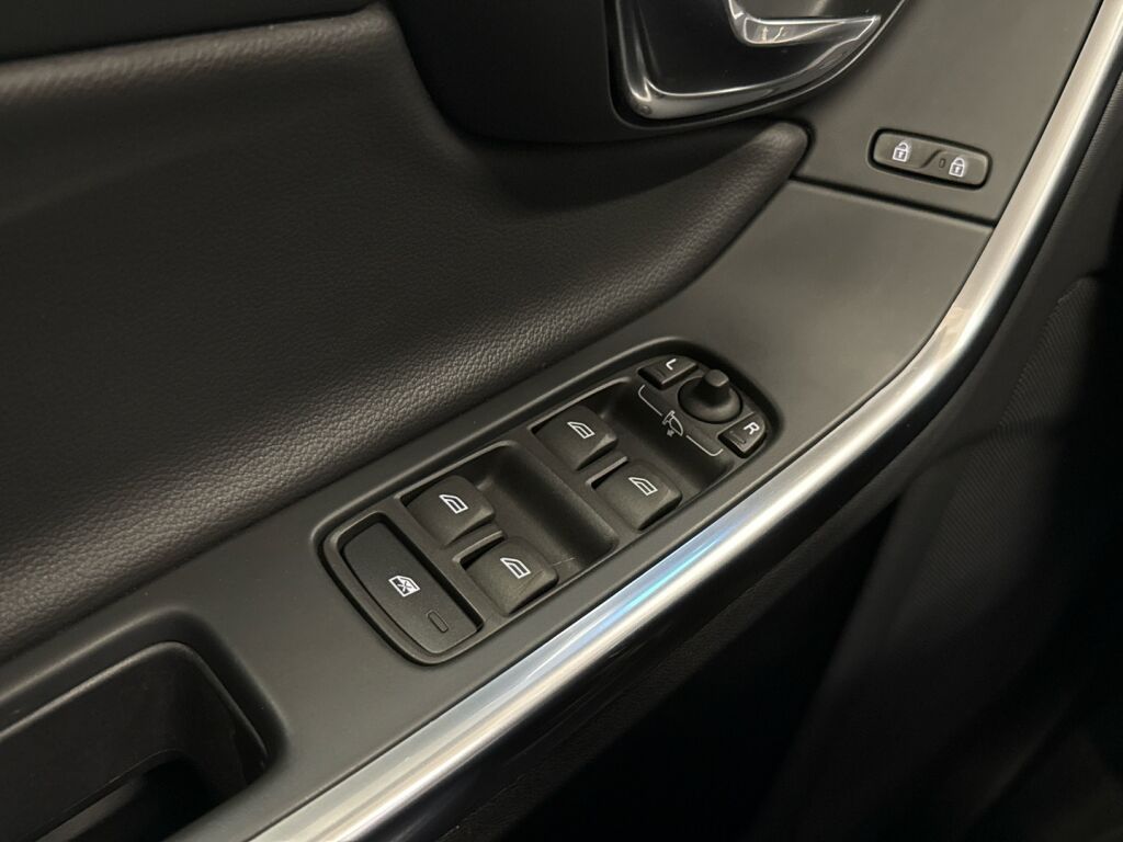 Volvo V60 Cross Country 2016 Valkoinen