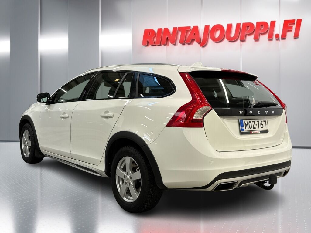 Volvo V60 Cross Country 2016 Valkoinen