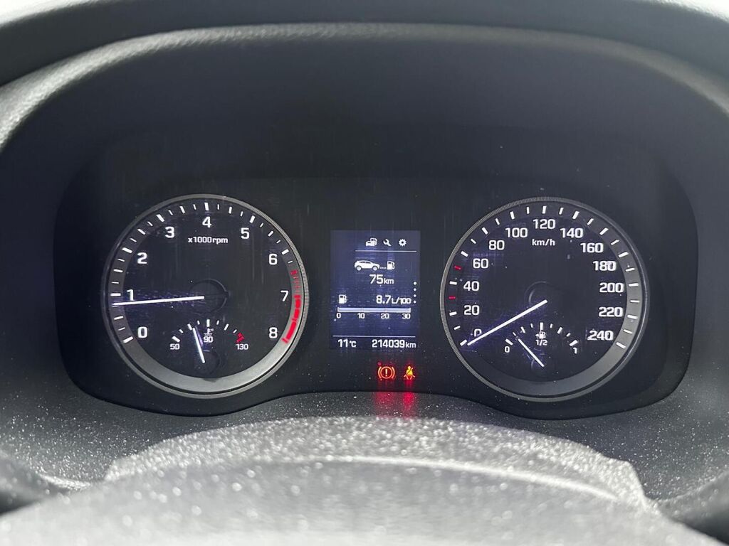 Hyundai Tucson 2016 Punainen