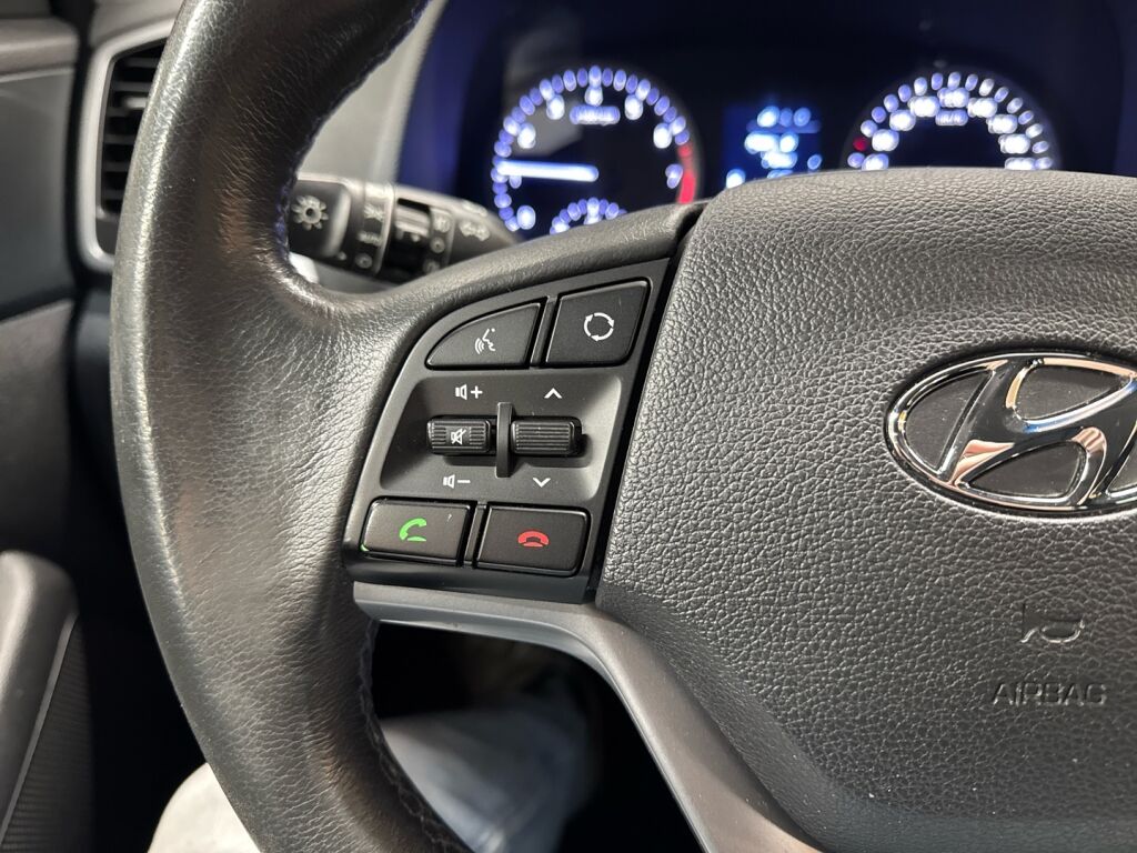 Hyundai Tucson 2016 Punainen