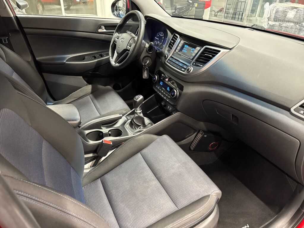 Hyundai Tucson 2016 Punainen