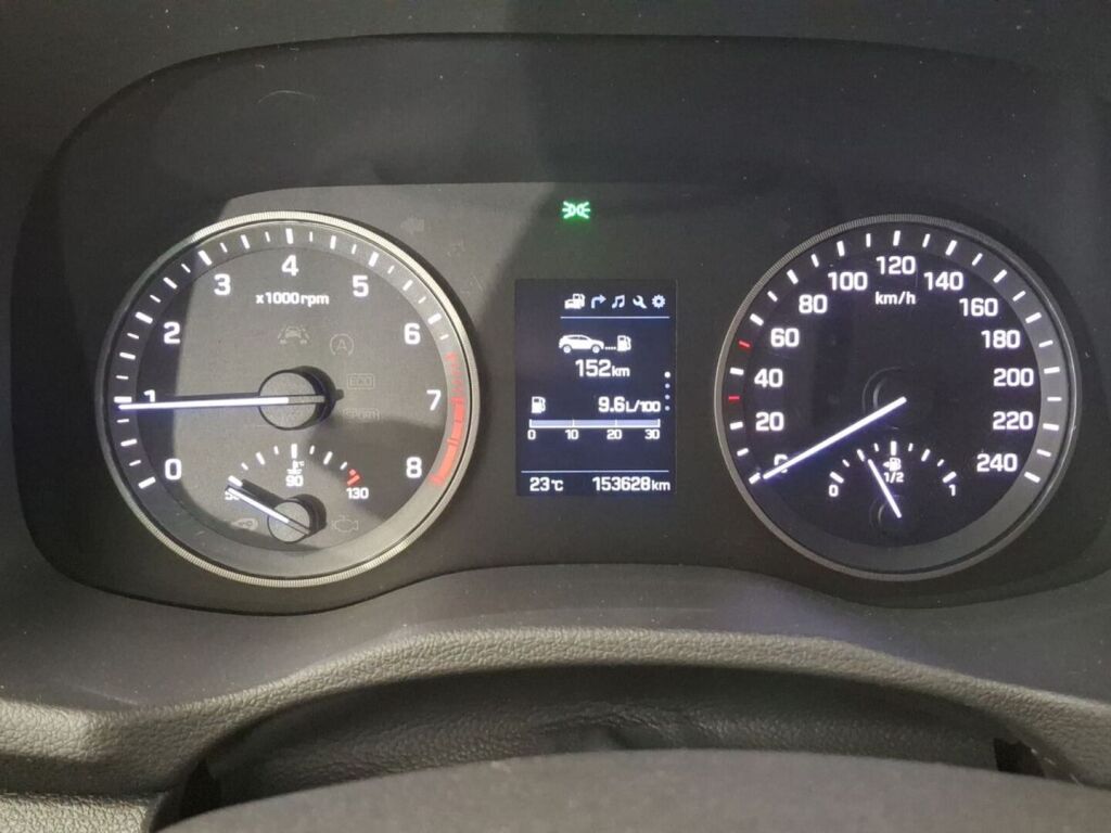 Hyundai Tucson 2016 Ruskea (beige)