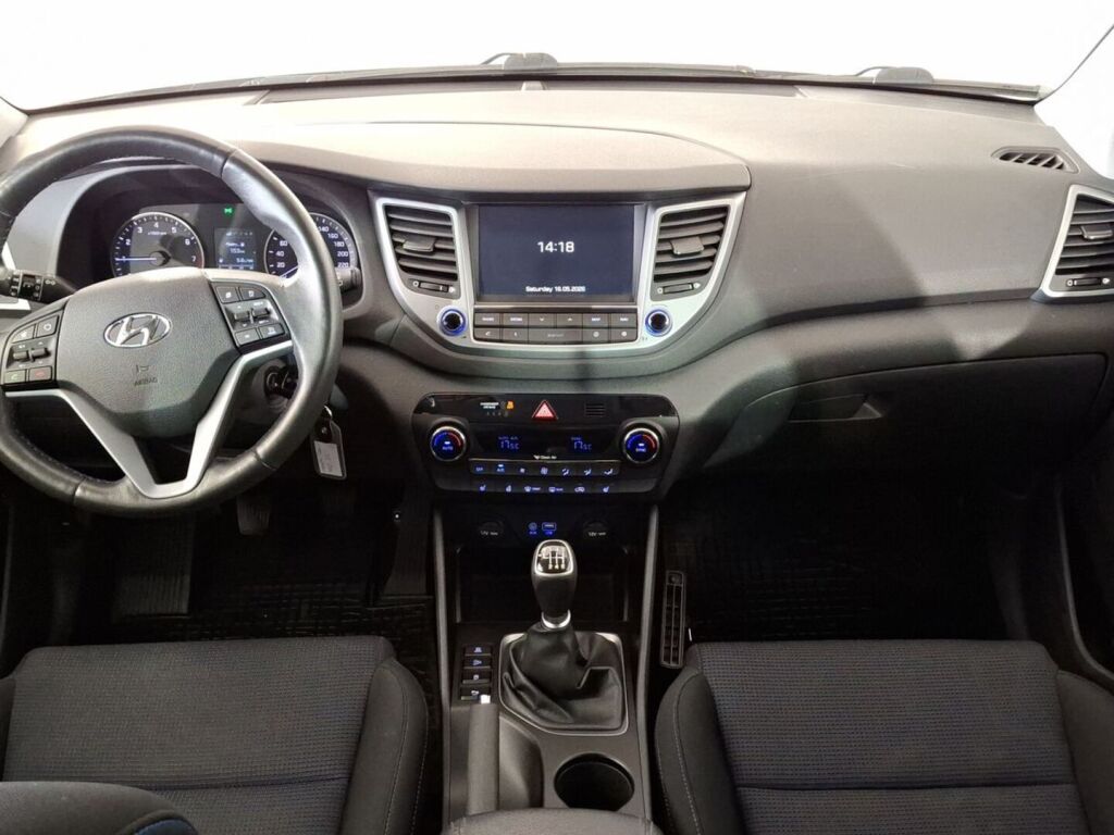 Hyundai Tucson 2016 Ruskea (beige)