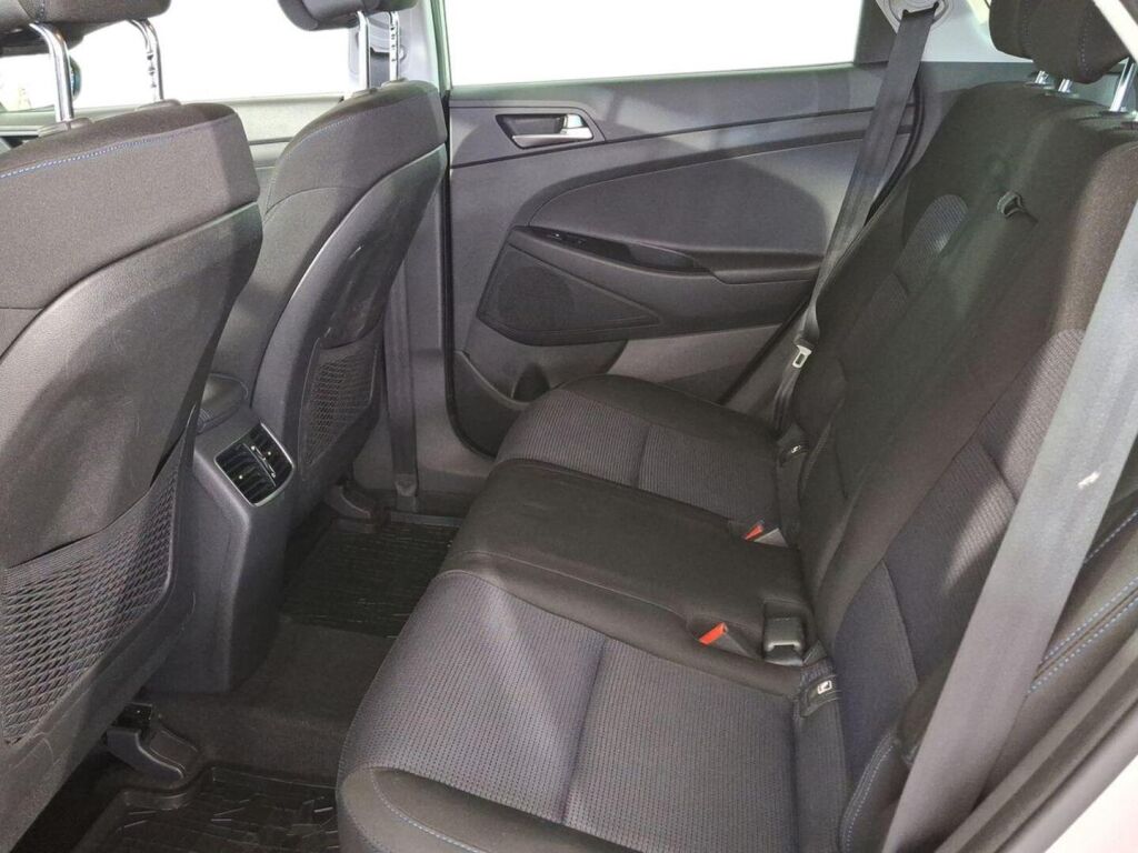 Hyundai Tucson 2016 Ruskea (beige)