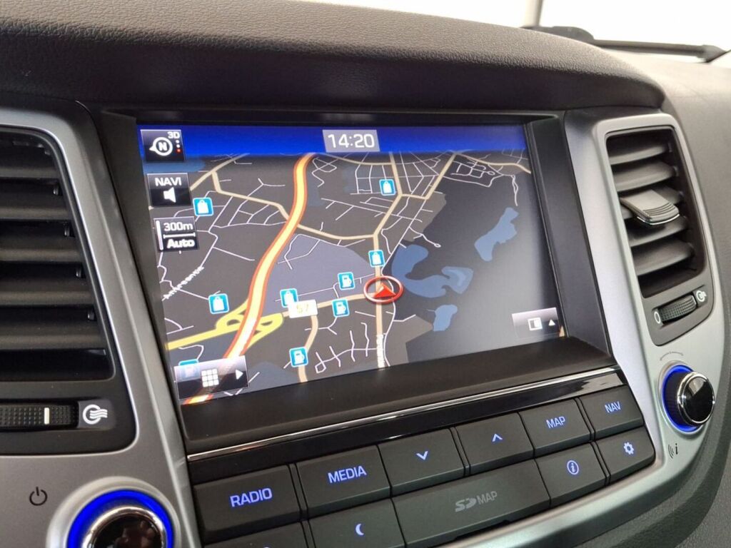 Hyundai Tucson 2016 Ruskea (beige)