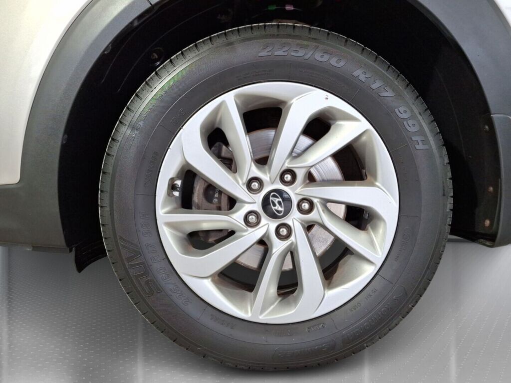 Hyundai Tucson 2016 Ruskea (beige)