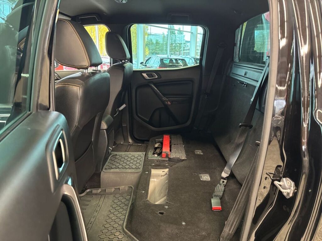 Ford Ranger 2021 Musta