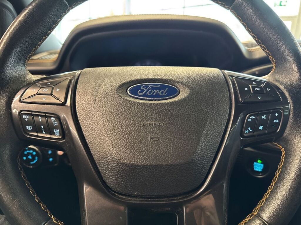 Ford Ranger 2021 Musta