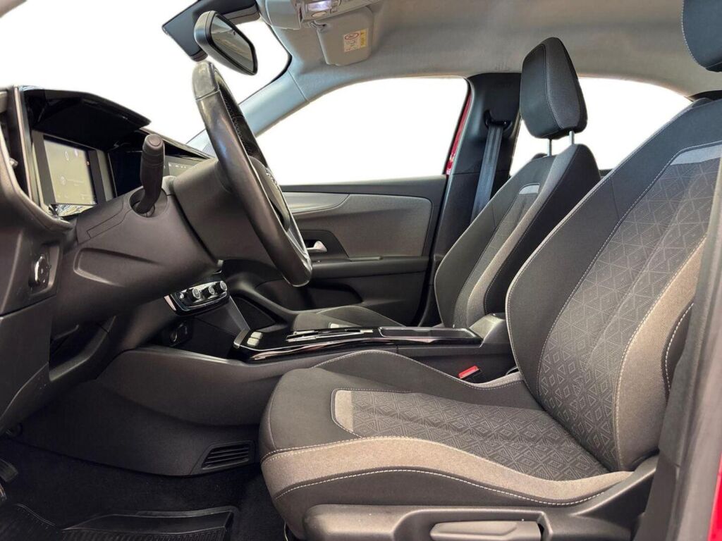 Opel Mokka-e 2023 Punainen(Red Rubi)