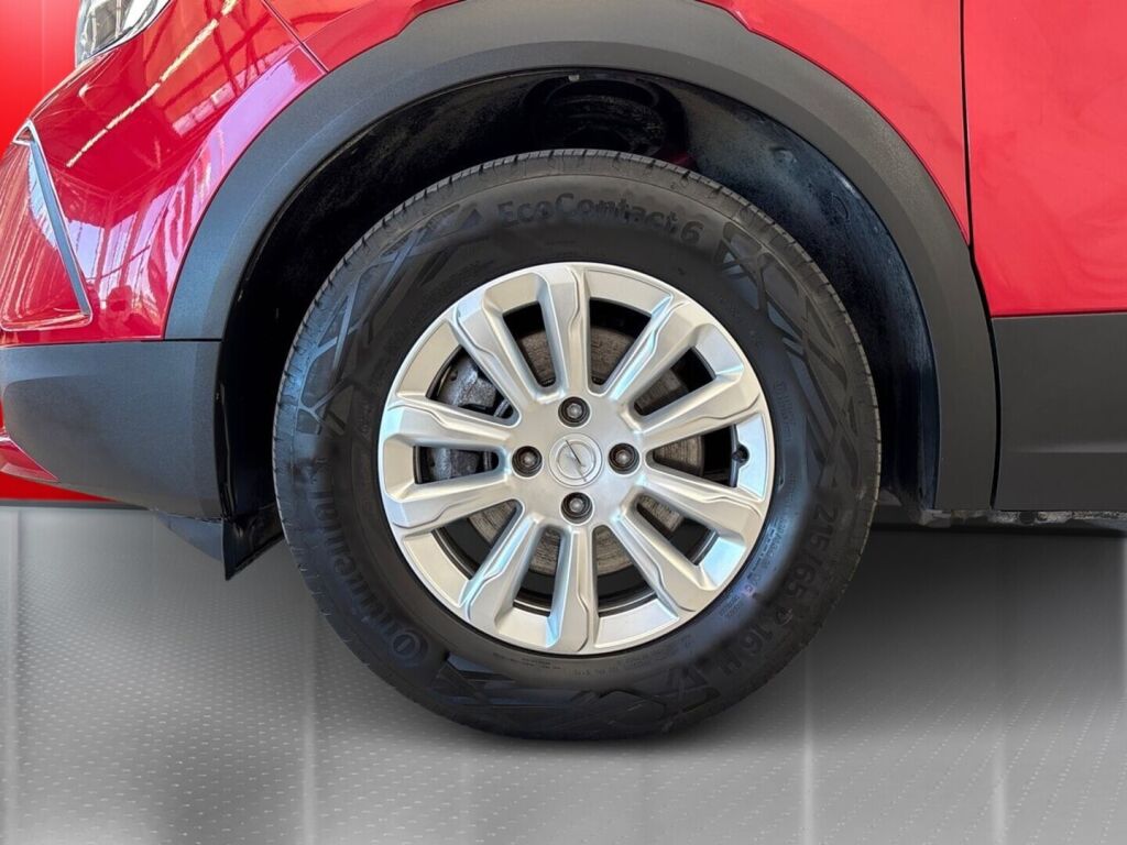 Opel Mokka-e 2023 Punainen(Red Rubi)