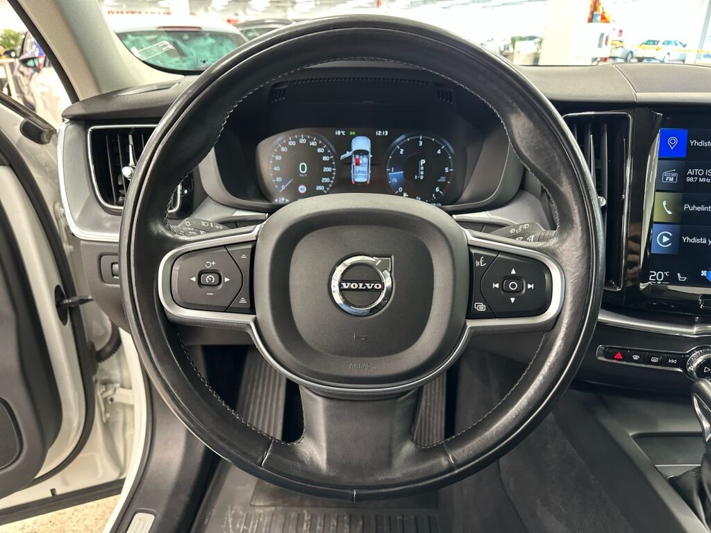 Volvo XC60 2018 Valkoinen
