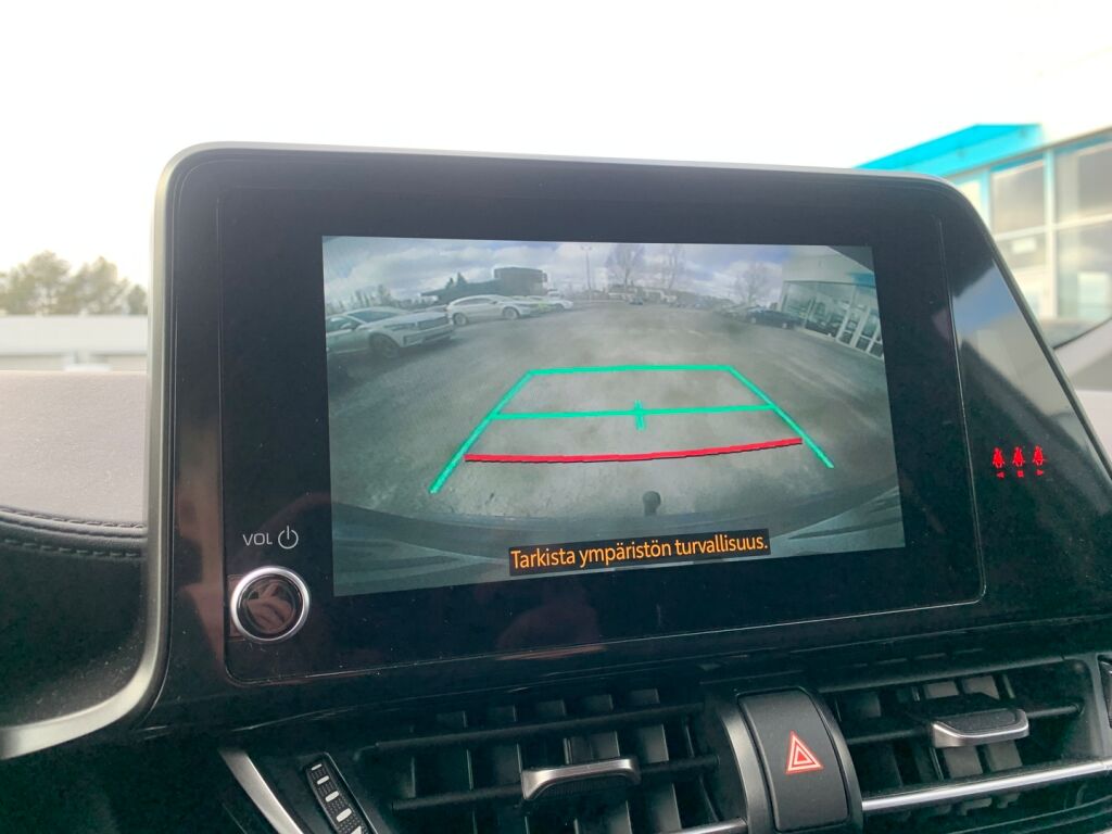 Toyota C-HR 2023 Harmaa