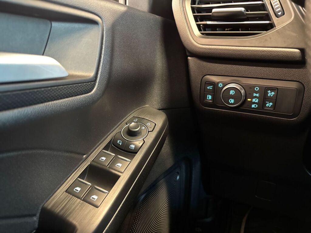 Ford Kuga 2024 Frozen White