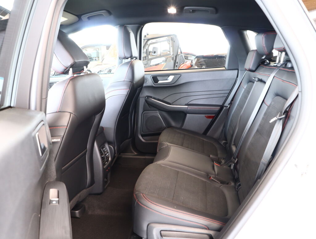 Ford Kuga 2024 Frozen White