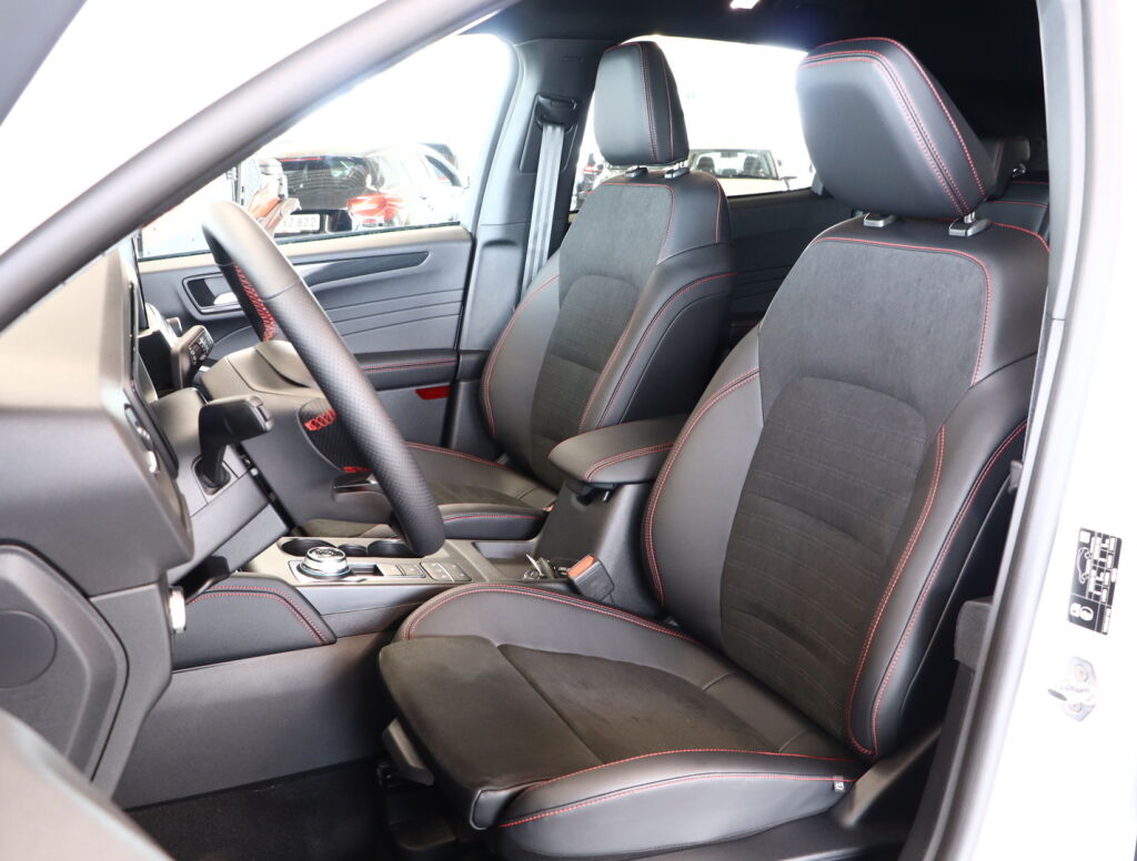 Ford Kuga 2024 Frozen White