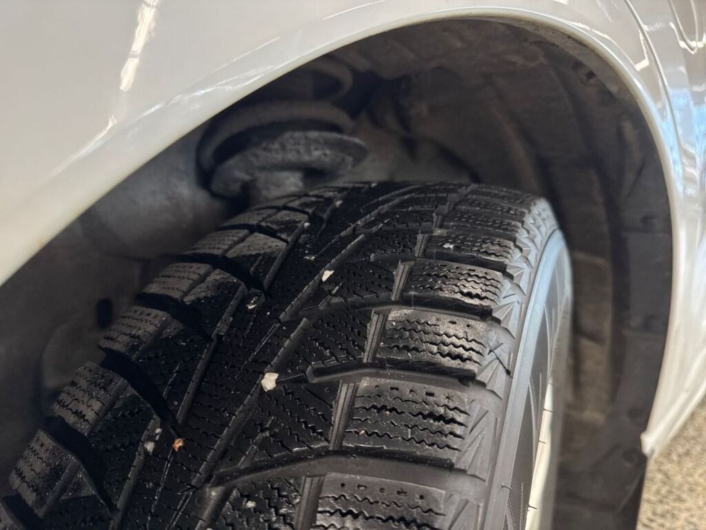 Ford Kuga 2024 Frozen White