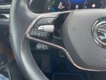 Skoda Superb 2023 Musta