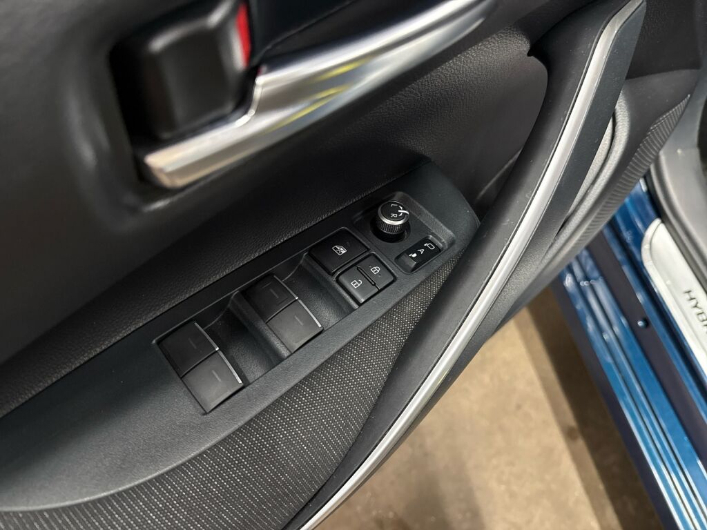 Toyota Corolla 2024 Musta