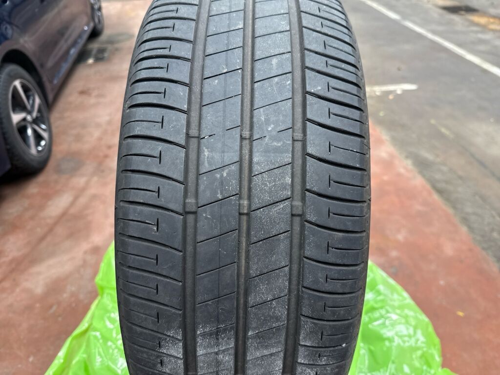 Toyota Corolla 2024 Musta