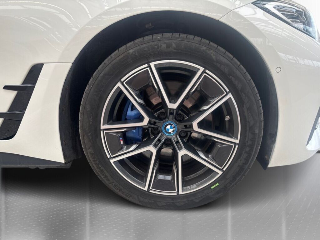 BMW i4 M50 2023 Valkoinen
