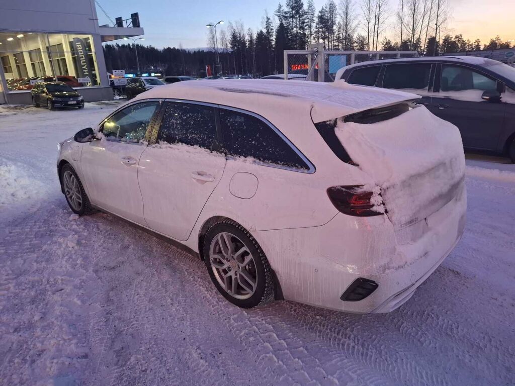 Kia Ceed 2023 Valkoinen