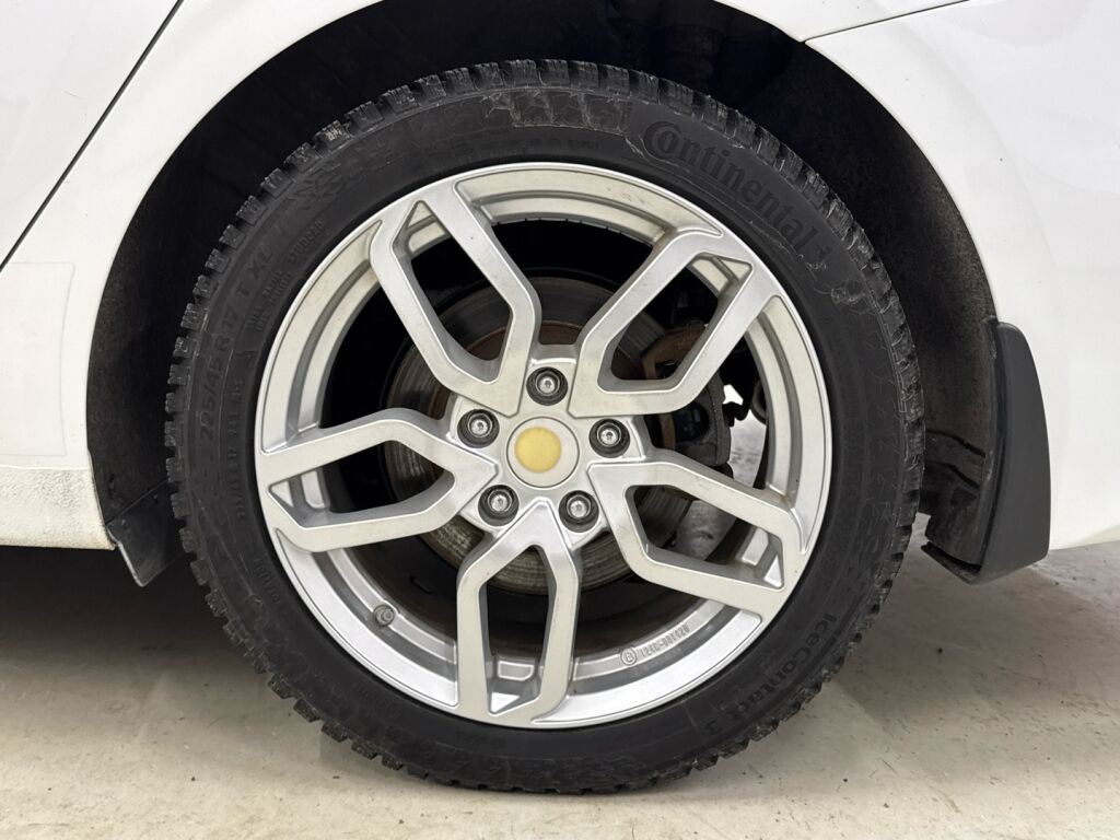 Kia Ceed 2023 Valkoinen