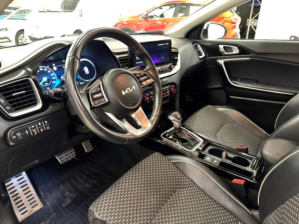 Kia Ceed 2023 Valkoinen