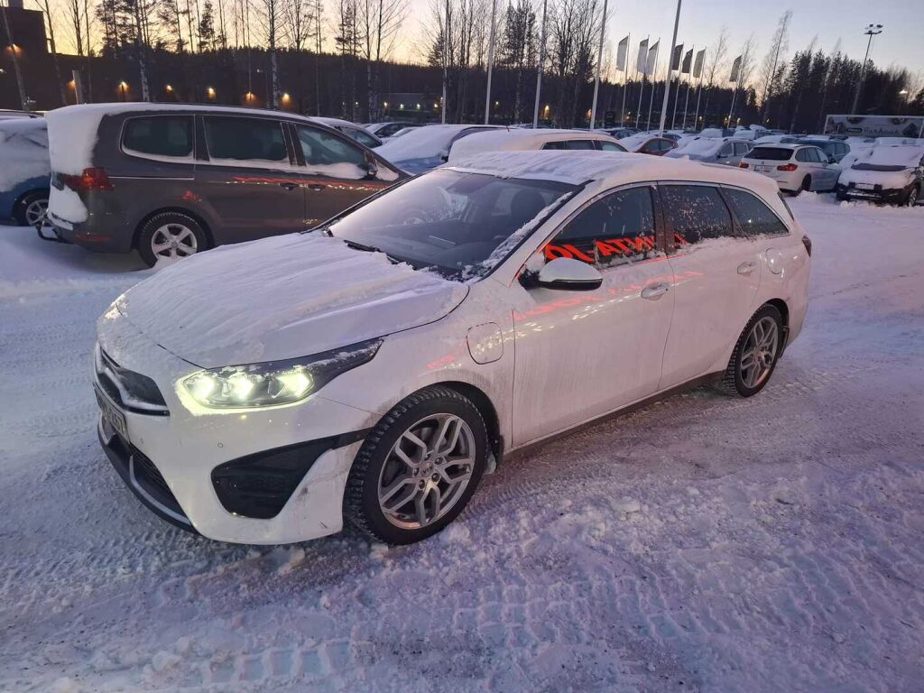Kia Ceed 2023 Valkoinen