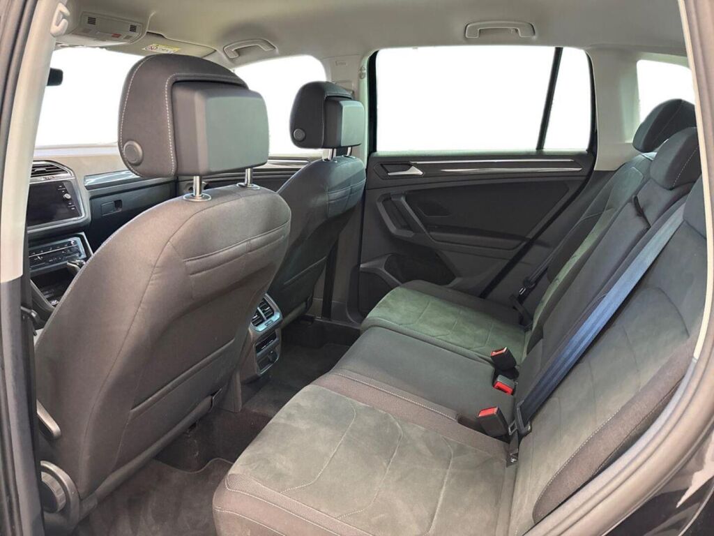 Volkswagen Tiguan 2023 Musta