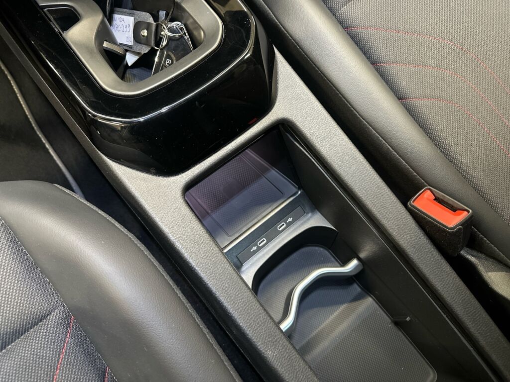 Volkswagen ID.4 2023 Musta