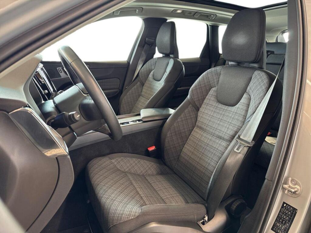 Volvo XC60 2023 Harmaa