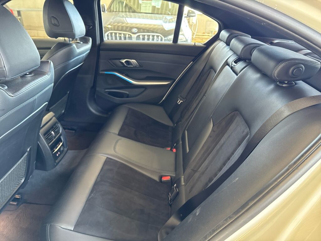 BMW 330 2020 Valkoinen