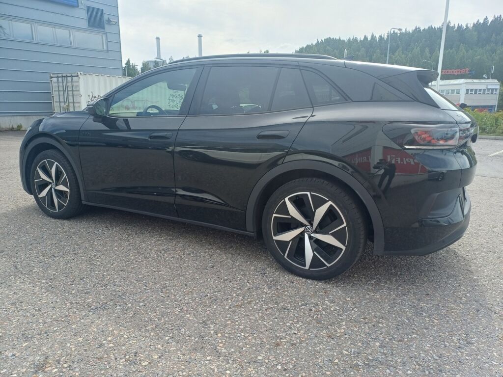 Volkswagen ID.4 2023 Musta