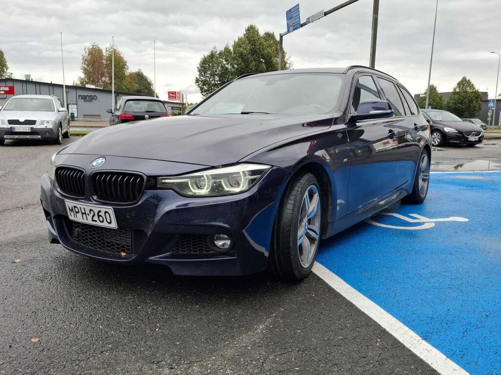 BMW 318 2019 Sininen