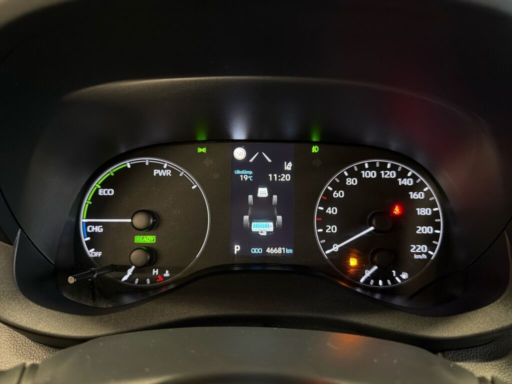 Toyota Yaris 2023 Ruskea (beige)