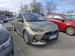 Toyota Yaris 2023 Ruskea (beige)