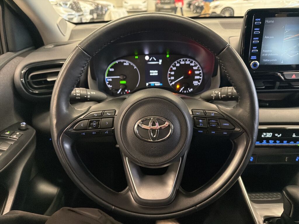 Toyota Yaris 2023 Ruskea (beige)