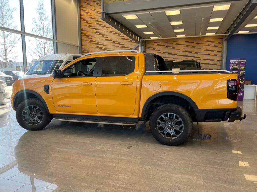 Ford Ranger 2024 Cyber Orange